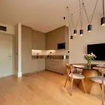 Luksusowy Apartament Przy Plazy Z Basenem