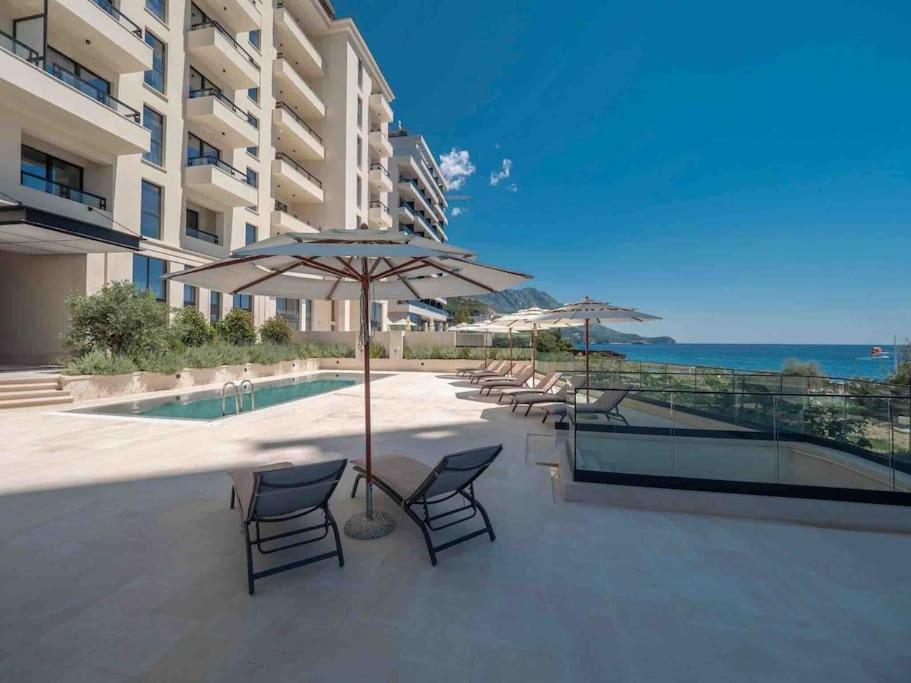 Luksusowy Apartament Przy Plazy Z Basenem * Budva